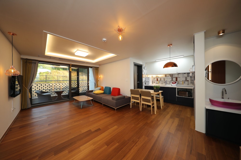 Others 3, Buyeo Park Art Villas, Buyeo