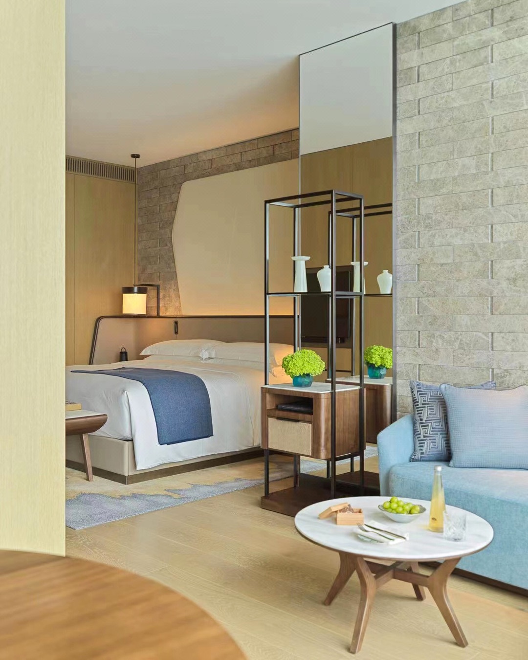 深圳文华东方酒店 Room Type - Premier View Room (King Bed) 