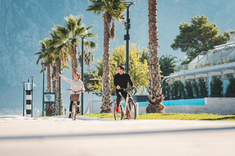 Fitness & Recreational Facilities