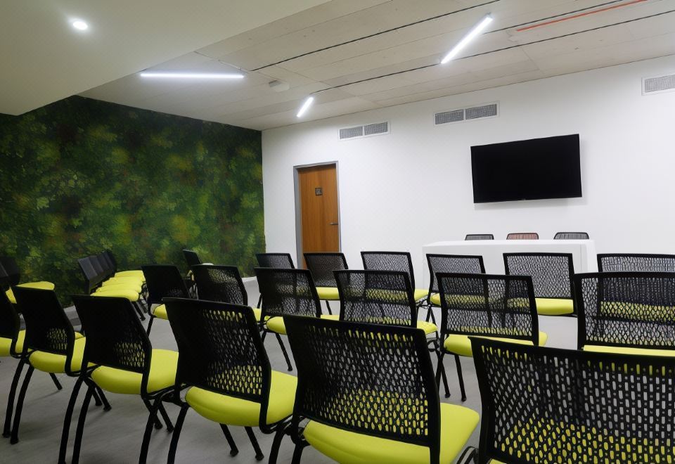 Meeting Rooms