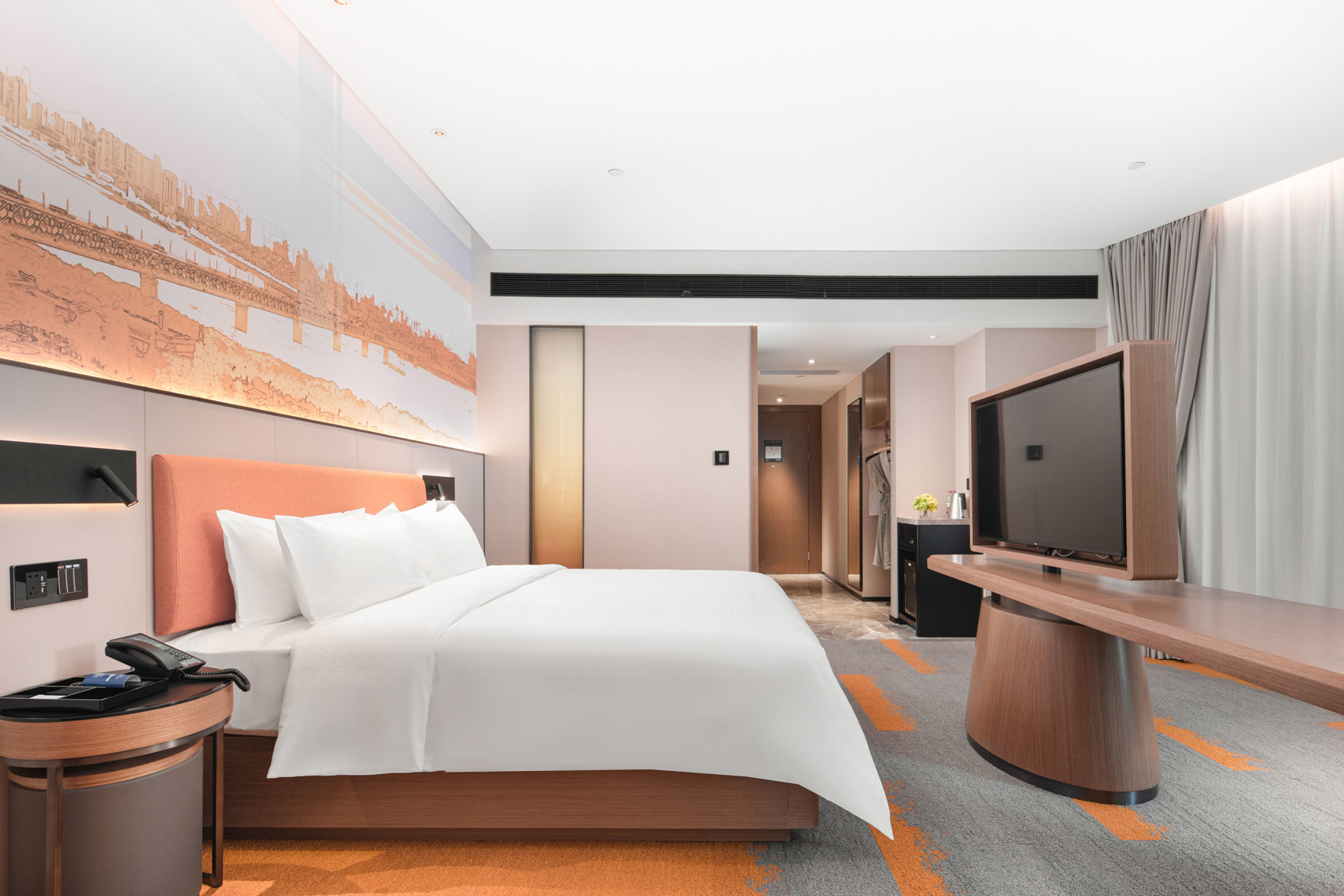 Hampton by Hilton Wuhan Zhongnan - Tap to explore photos