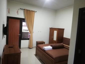 4, Omah Paulan Guest House, Solo
