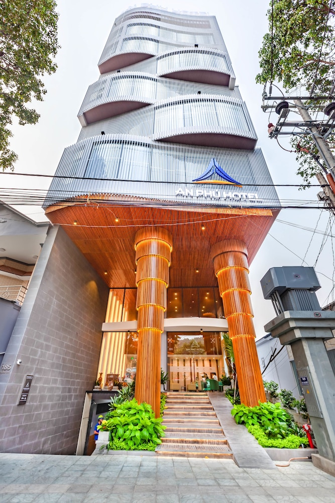 An Phu Hotel - Tap to explore photos