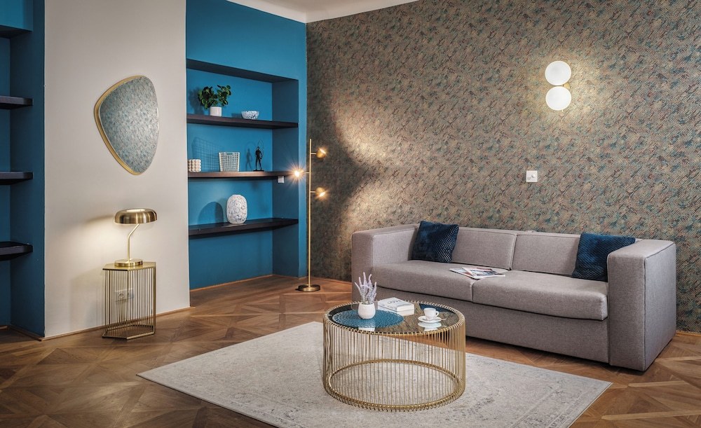 Living area:1000px