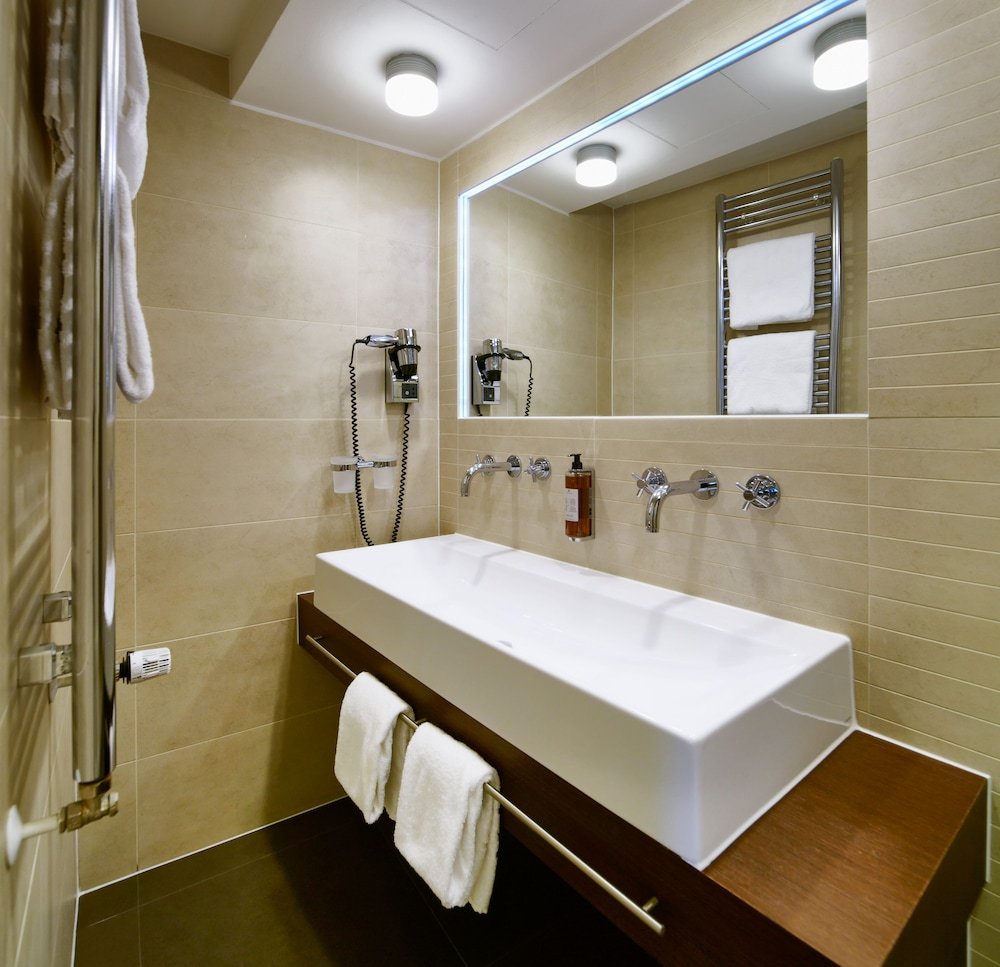 Bathroom:1000px