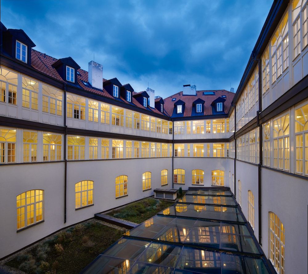 Exterior:1000px