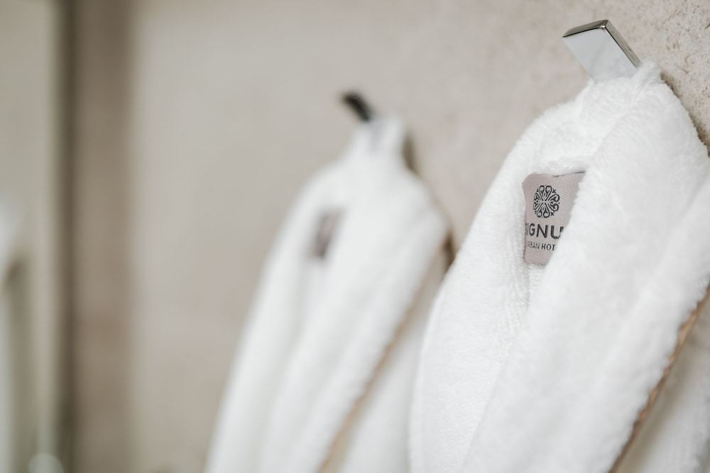 Bathroom amenities:1000px