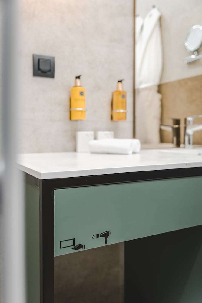 Bathroom:1000px