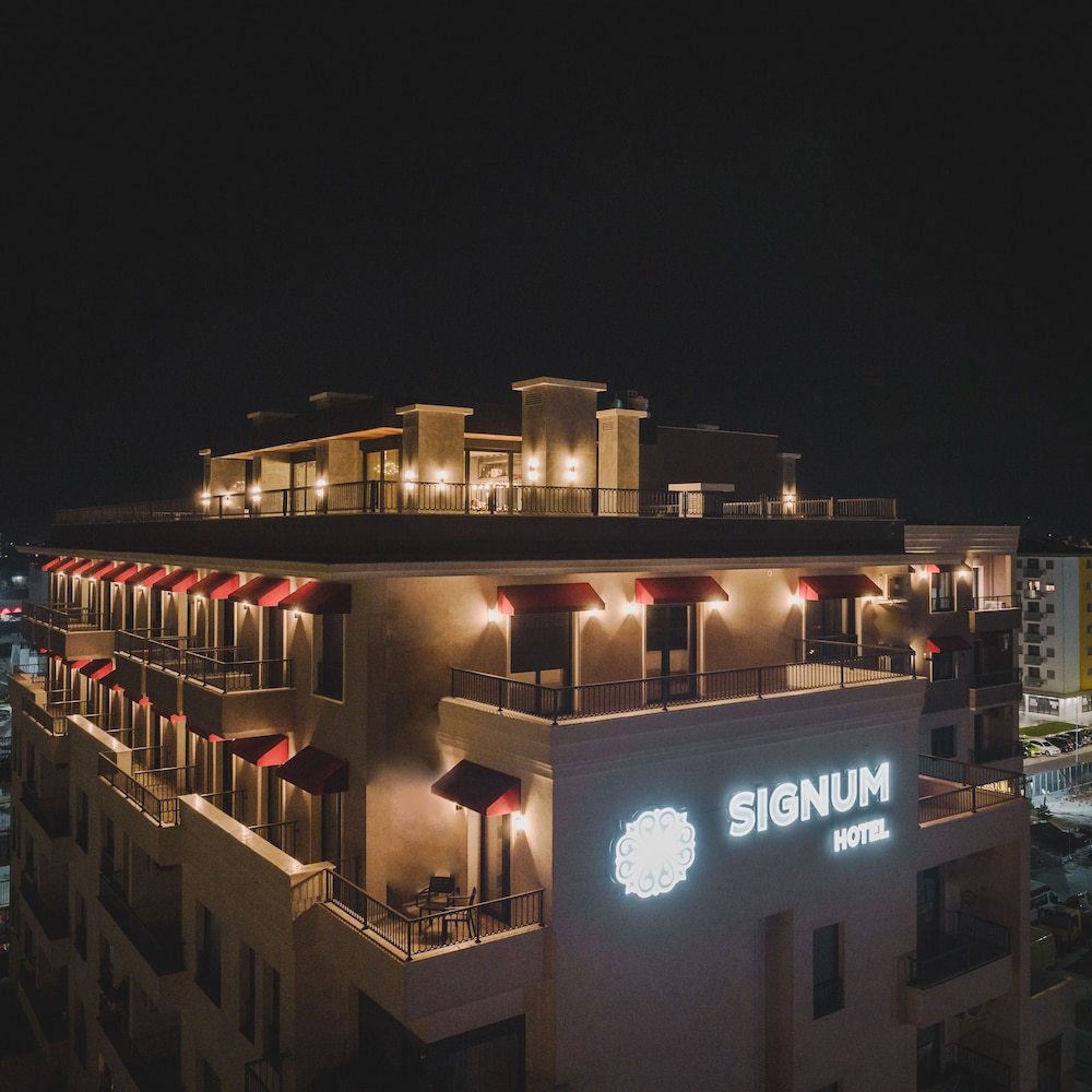 Exterior:1000px