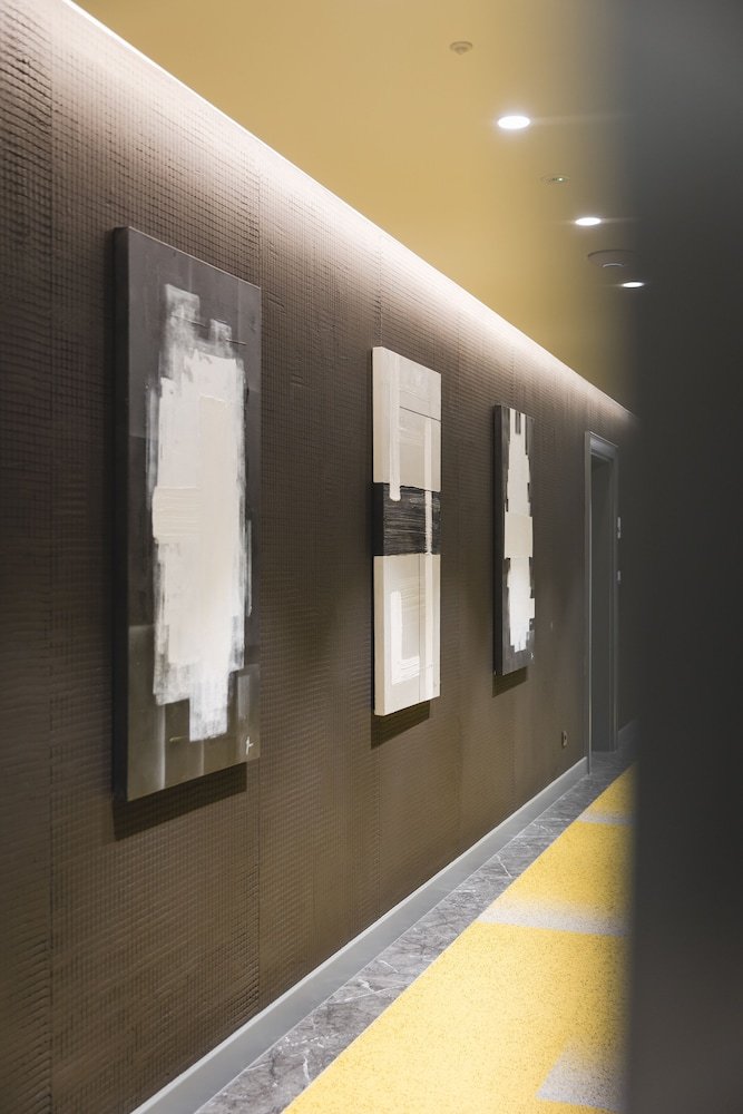 Interior:1000px