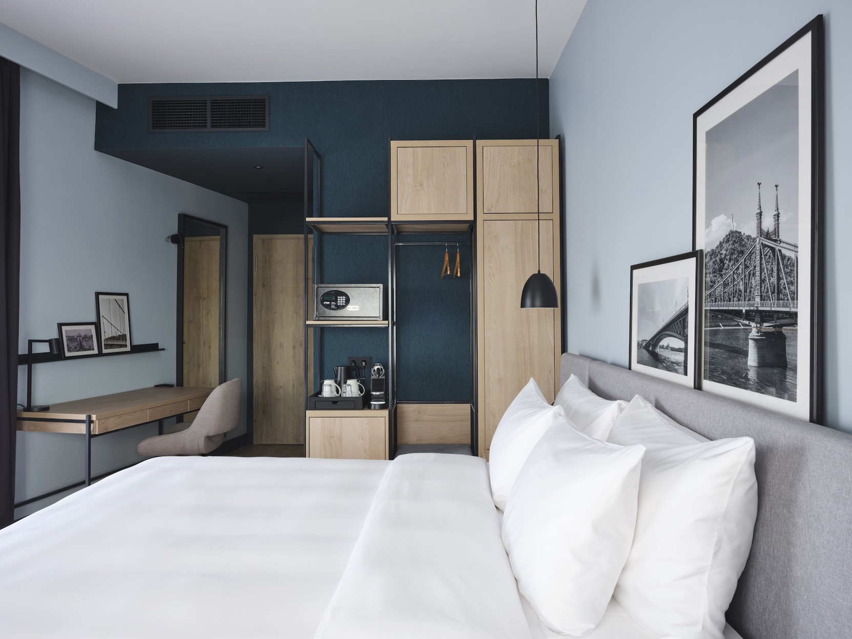 Radisson Hotel Budapest, BudaPart - Tap to explore photos