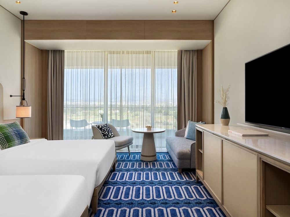 Room:1000px