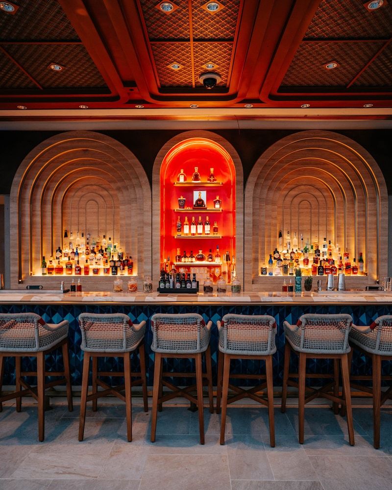Restaurant:1000px