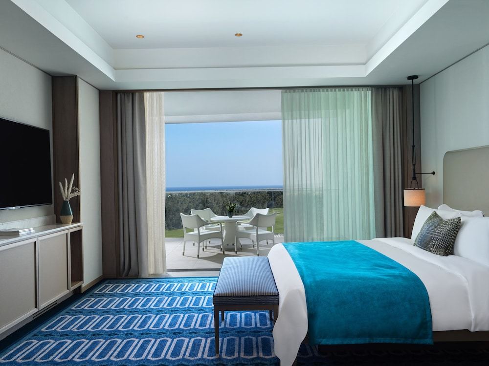 Room:1000px