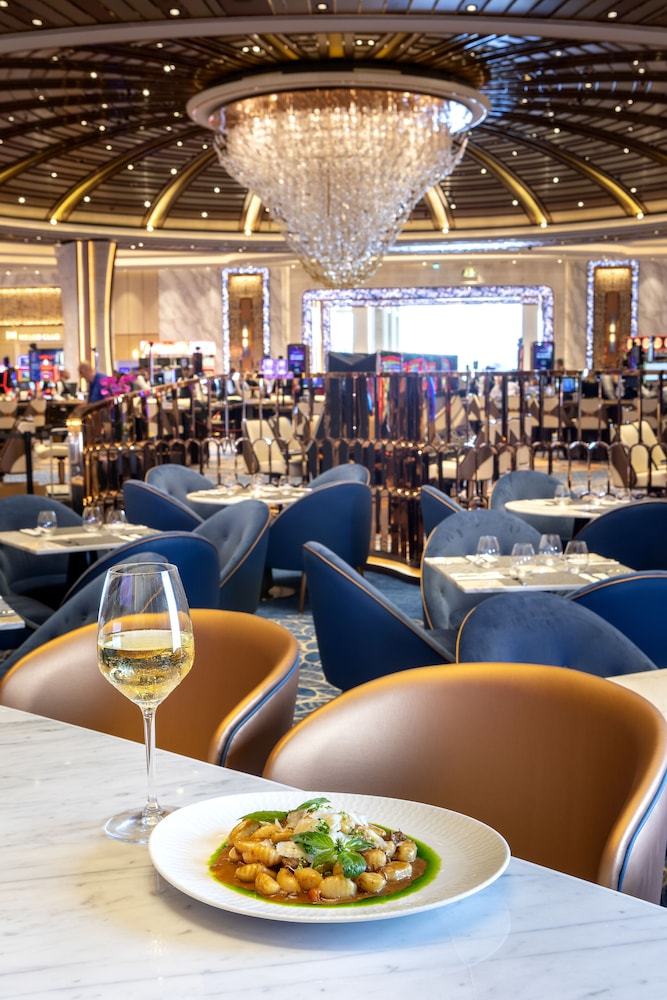 Restaurant:1000px