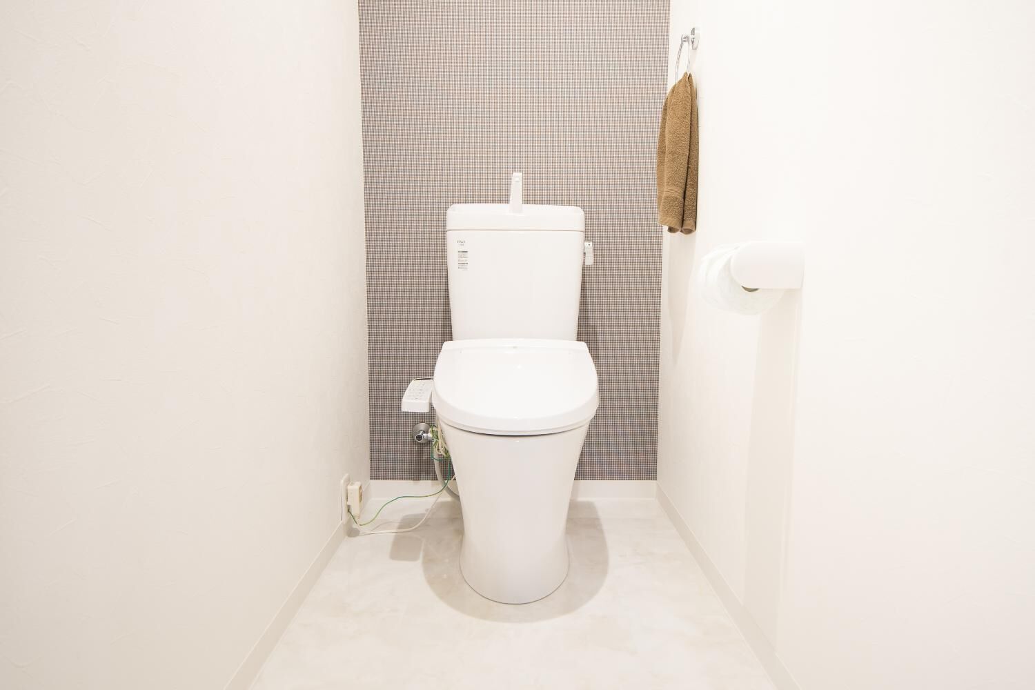 Bathroom 5, Willows Minpaku, Osaka