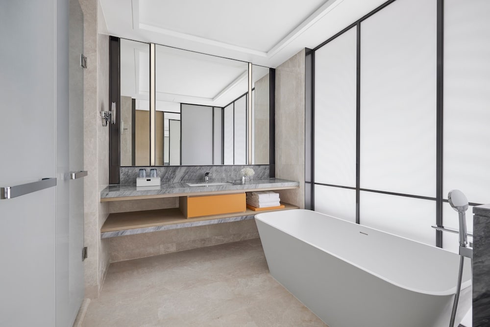 Zhuhai Marriott Hotel Jinwan Room Type - Deluxe Room, 2 Double Beds, City View