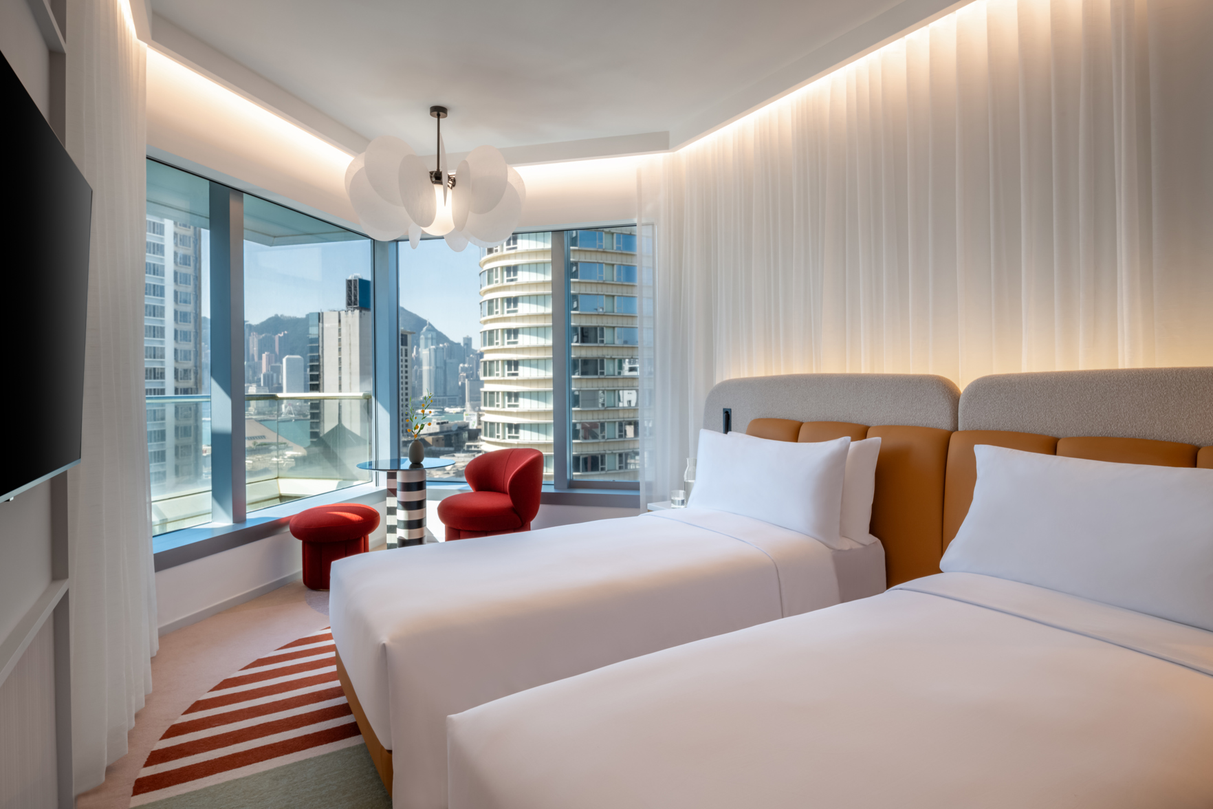 Mondrian Hong Kong Room Type - Premier Skyline Twin Room