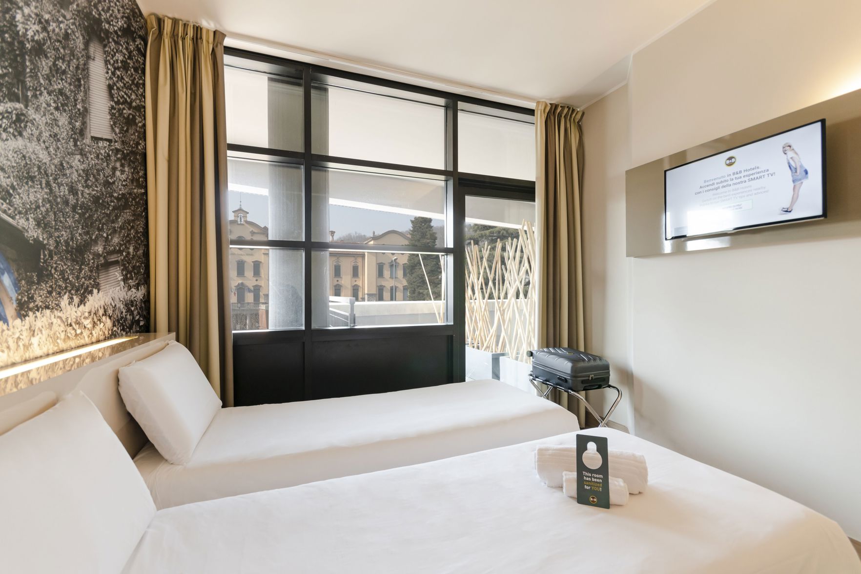 B&B Hotel Como Camerlata - Tap to explore photos