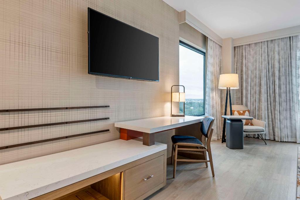 Cambria Hotel Austin Downtown Room Type - Room TWO QUEEN BEDS