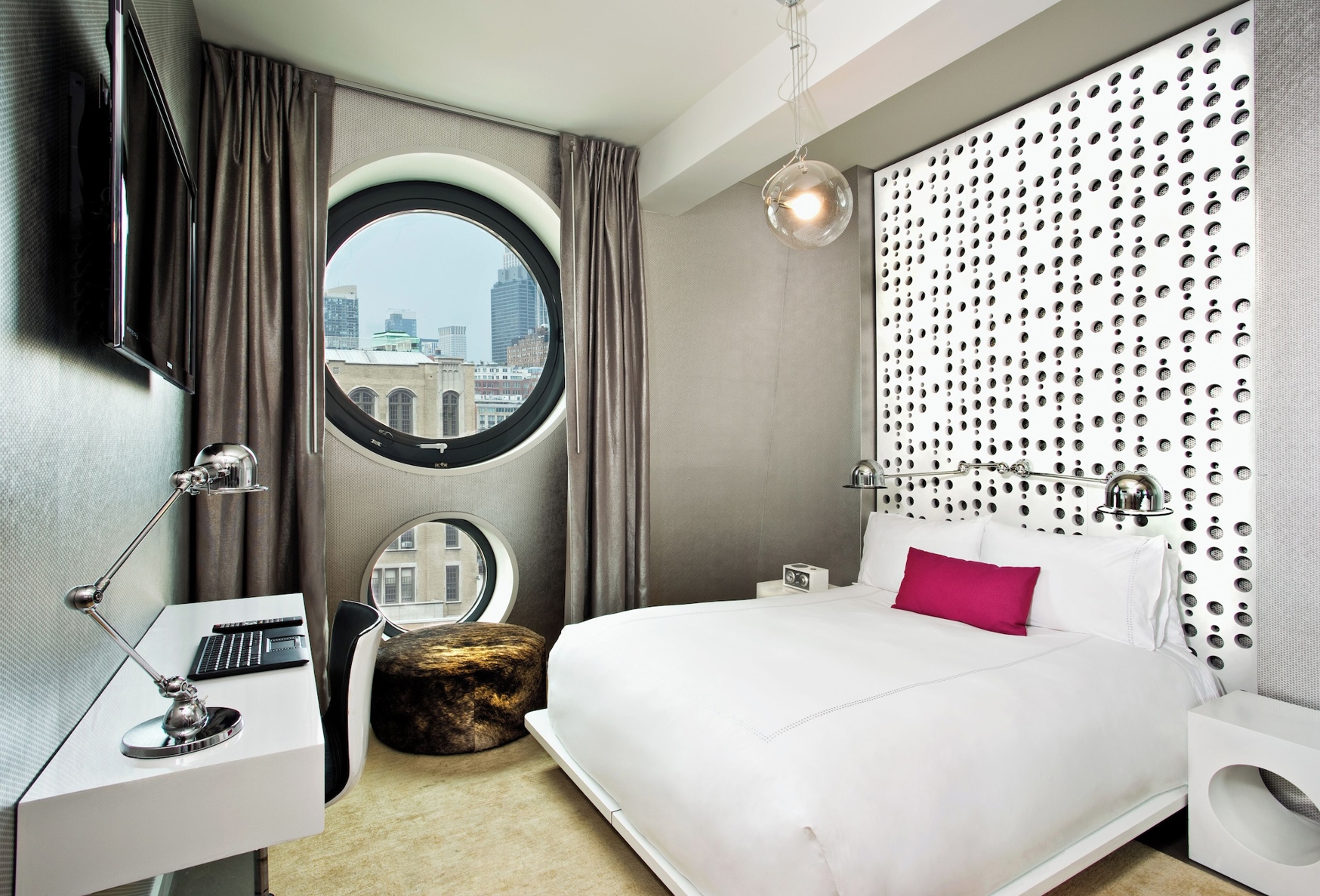 Dream Downtown, by Hyatt Room Type - Queen Room - Bronze