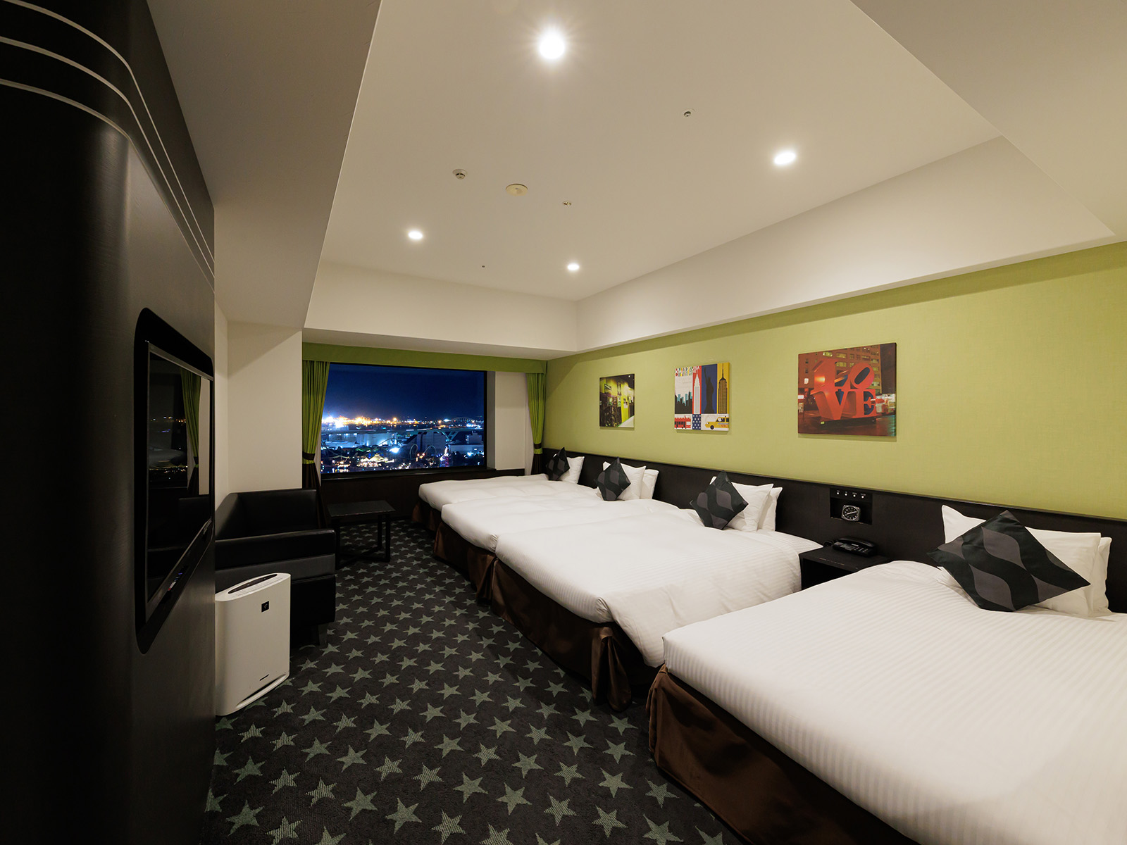 The Park Front Hotel at Universal Studios Japan Room Type - Premium Superior Park View Family Quadruple Room The Park Front Hotel at Universal Studios Japan Room Type - Premium Superior Park View Family Quadruple Room
