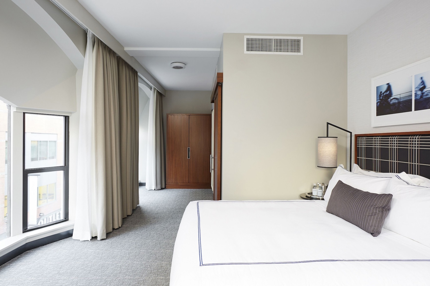 The Godfrey Hotel Boston - Tap to explore photos