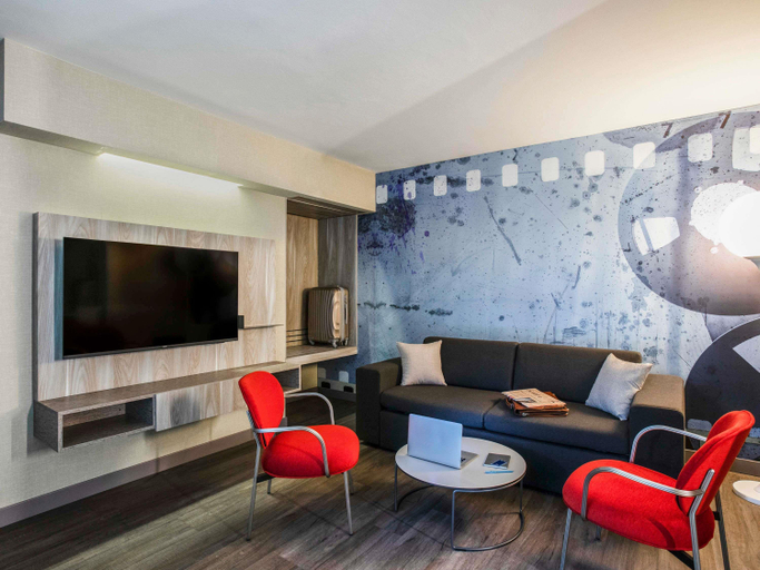 Mercure Firenze Centro - Tap to explore photos