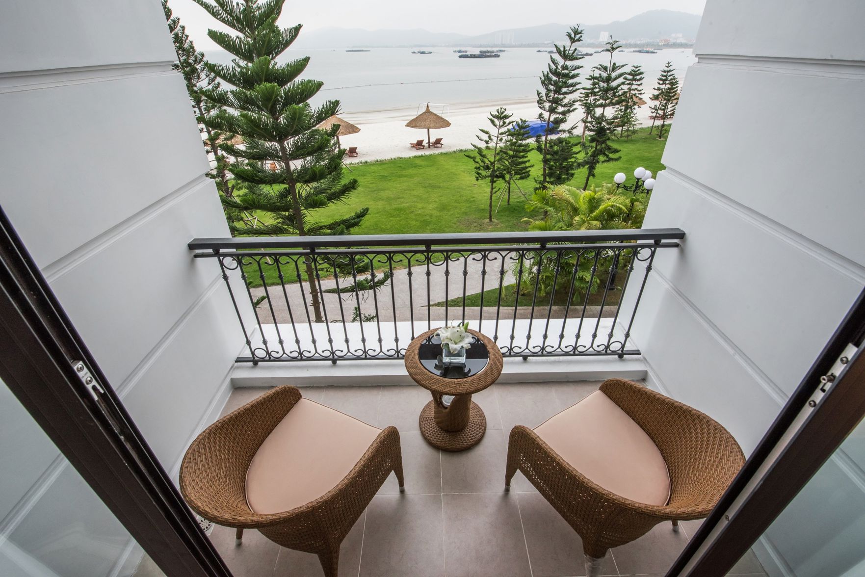 Vinpearl Resort and Spa Ha Long - Tap to explore photos