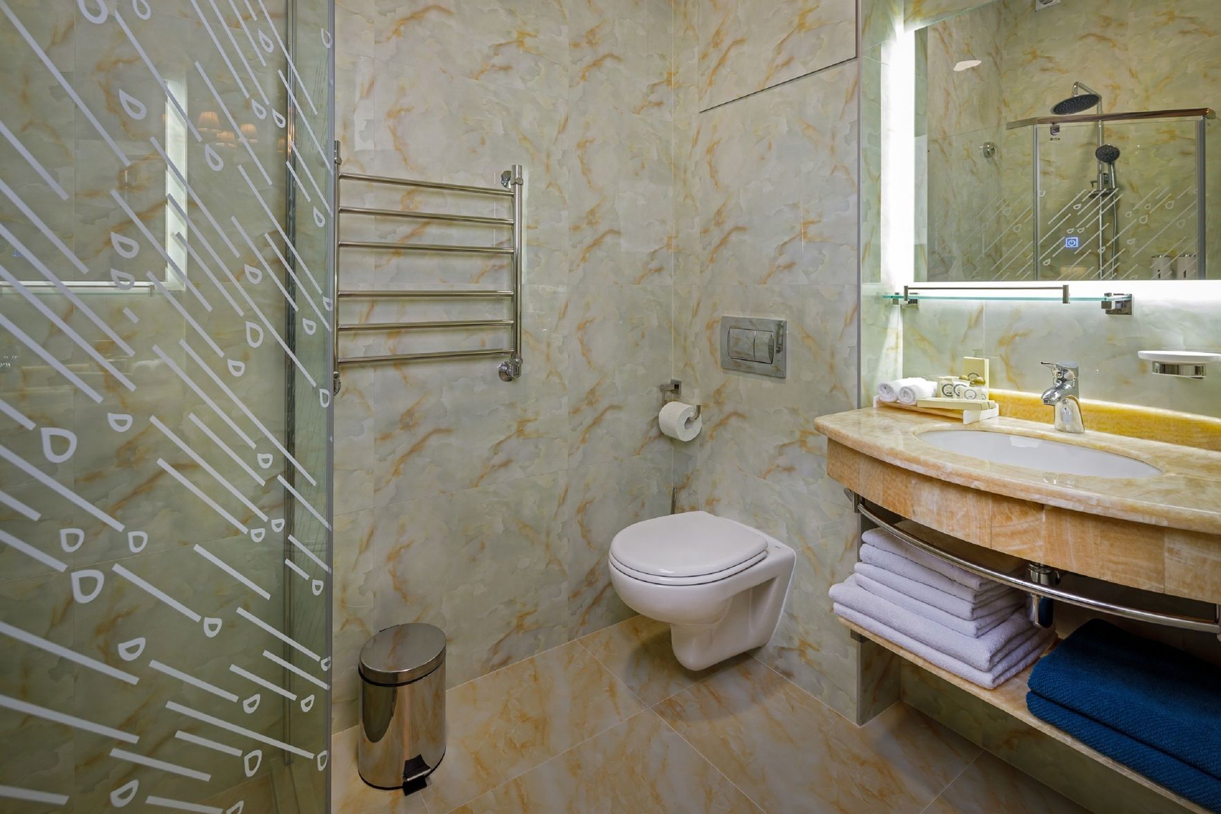Mini-Hotel Biography photo 4