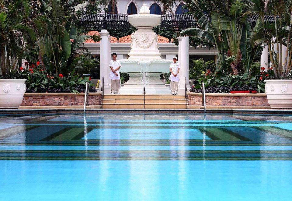Outdoor Swimming Pool