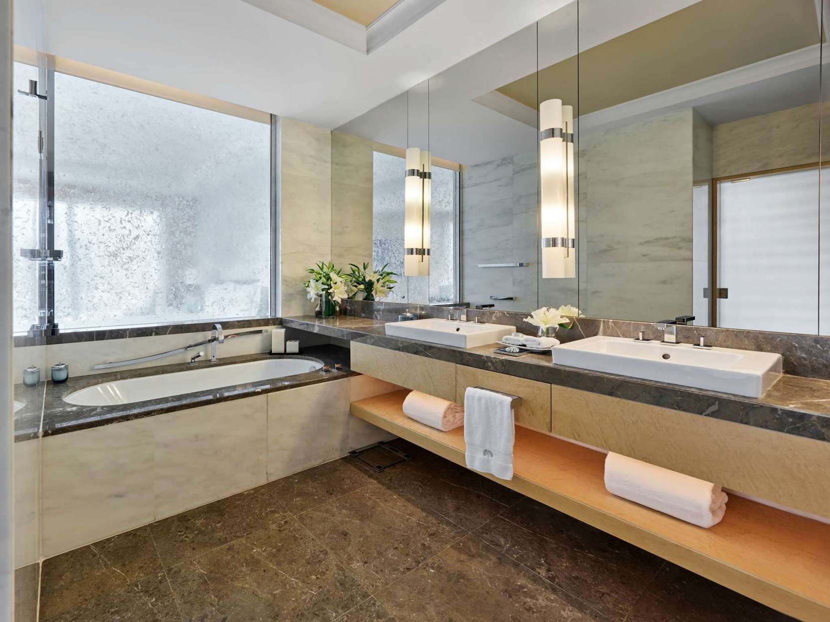 Raffles Istanbul Room Type - Deluxe City Room