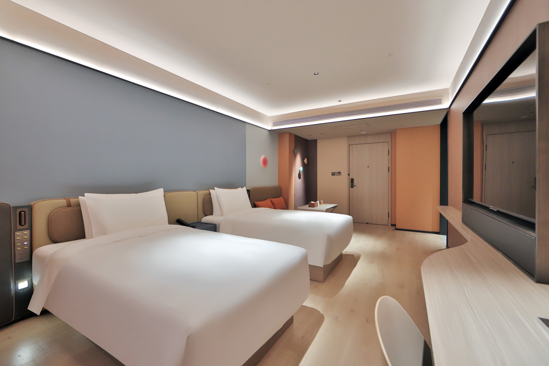 Orange Hotel (Changchun Railway Station Wanda Plaza) - Tap to explore photos
