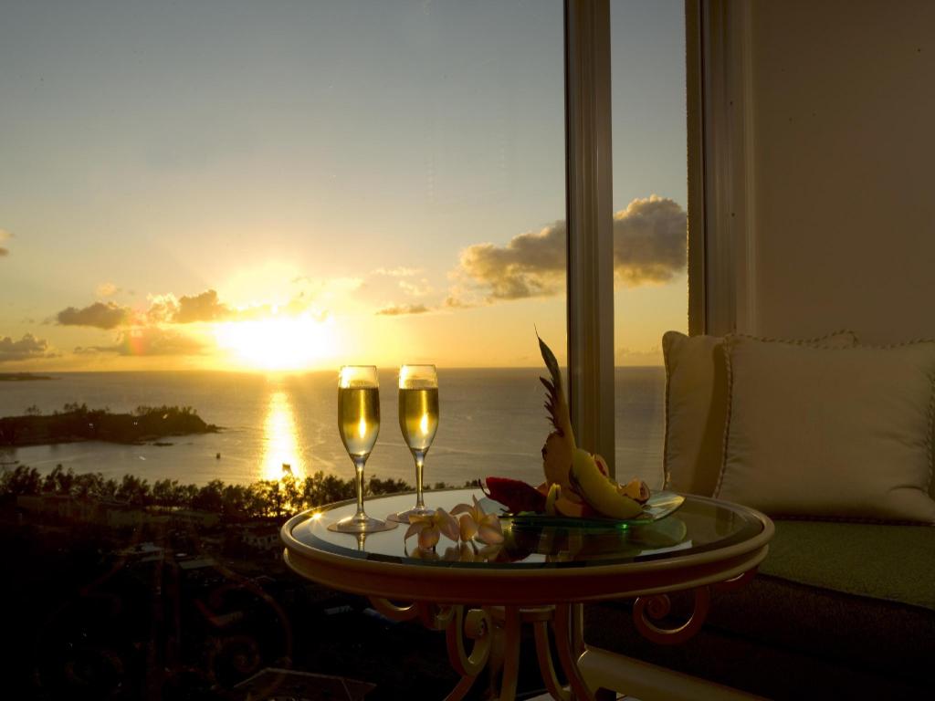 Oriental Hotel Okinawa Resort & Spa - Tap to explore photos