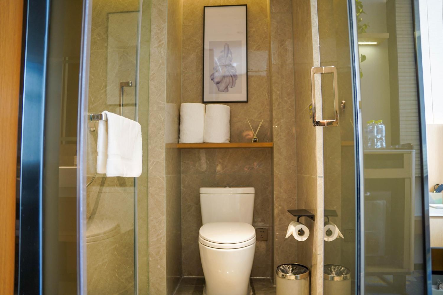 Yutai Inzone Garland Hotel Room Type - Elegant Queen Room