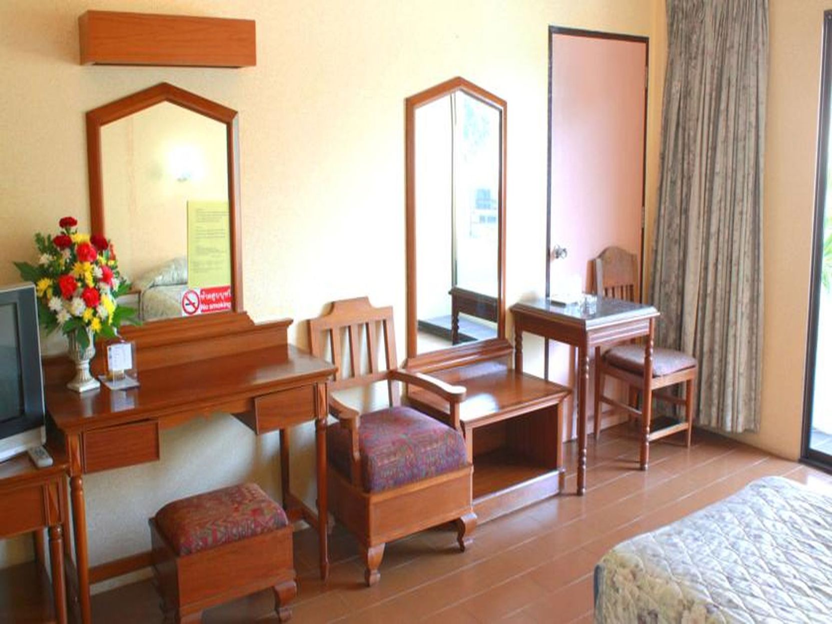 Pattaya Garden Resort Room Type - Room SUPERIOR
