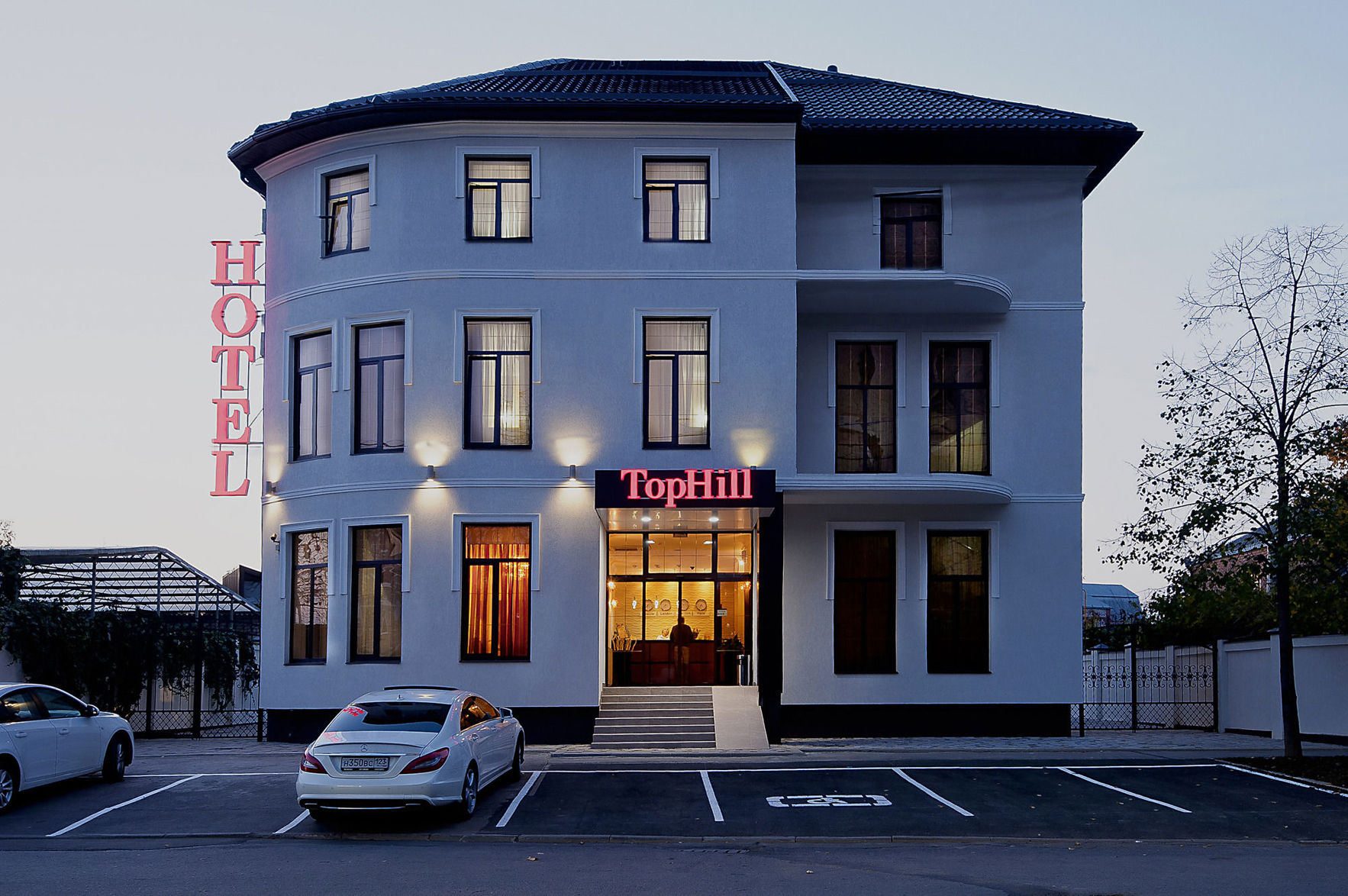 TopHill photo 5