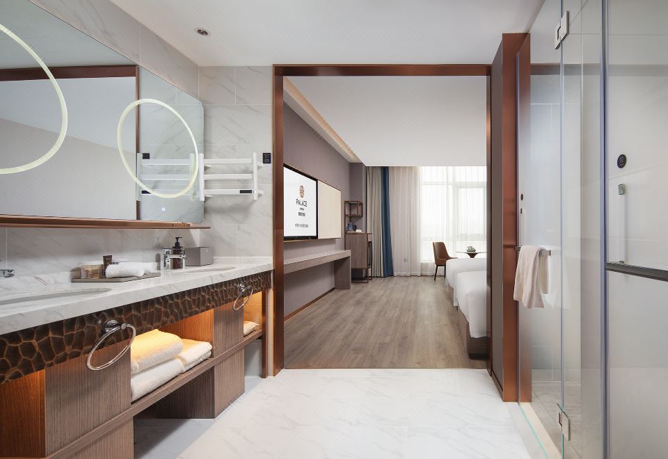 Palace Hotel (Zhongguancun One Yongfeng South Subway Station)