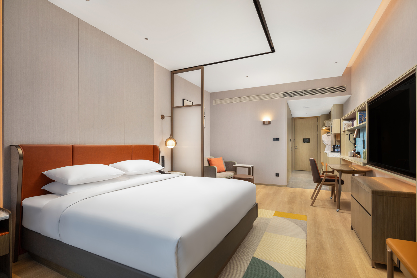 Home2 Suites by Hilton Kuche Room Type - Lingdong Lake-View Room - Double Bed