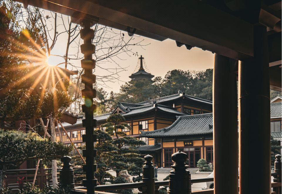 Yunmen 5 Seasons Argyle Resort Hotel - Tap to explore photos