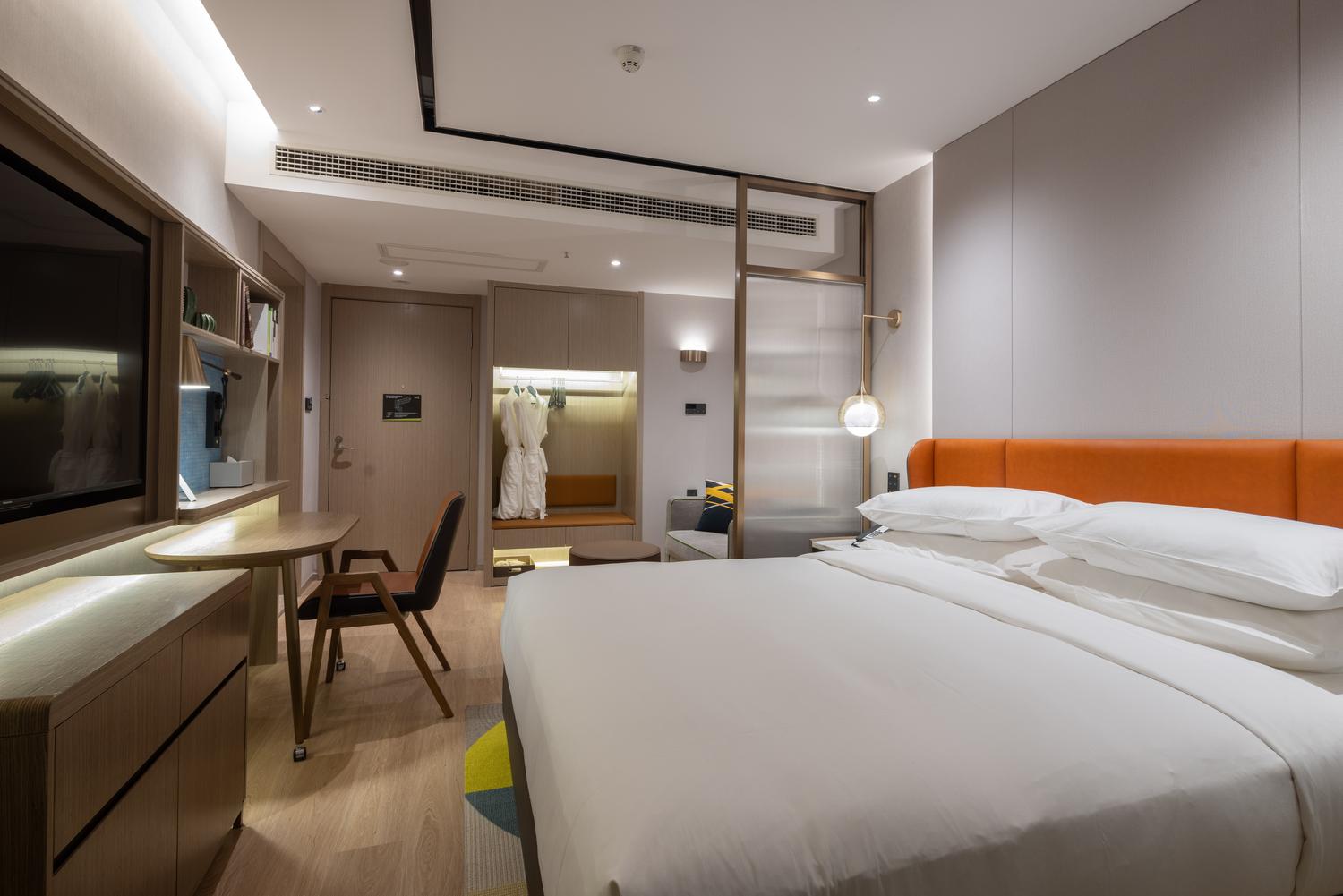 Home2 Suites by Hilton Chongqing Jiangbei - Tap to explore photos