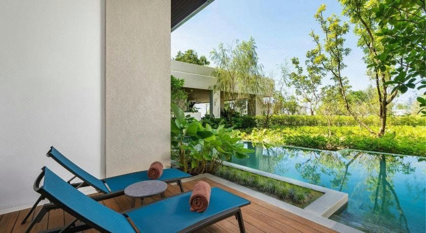 Khao Lak Marriott Beach Resort & Spa Room Type - Deluxe Guest room, 2 Twin, Pool access, Balcony