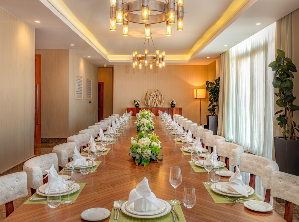 Kempinski Al Othman Hotel Al Khobar Room Type - Penthouse, Multiple Beds, City View