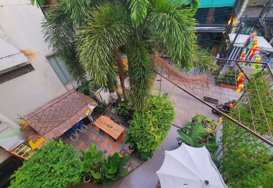 Others 5, Home16 Sukhumvit16, Khlong Toey