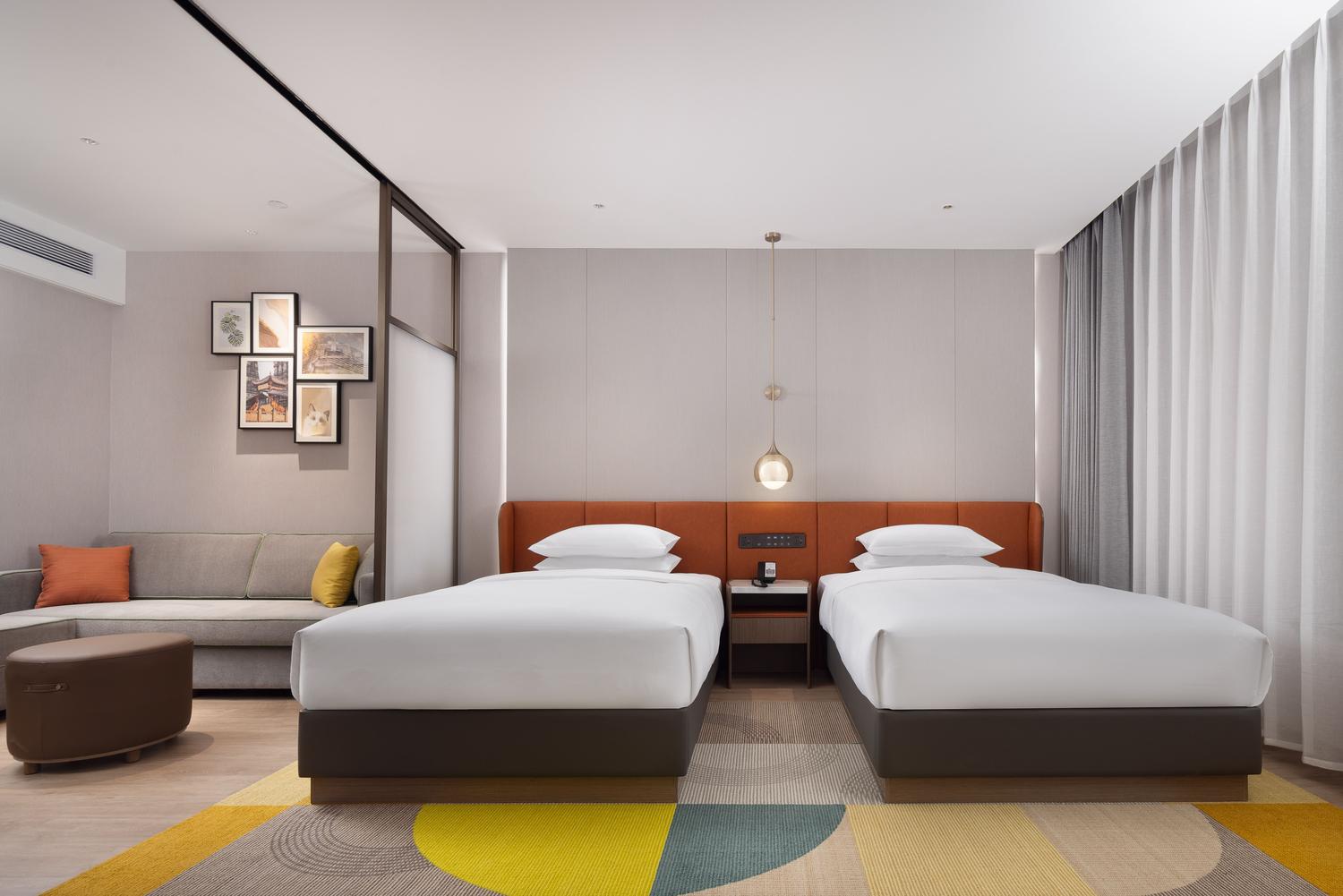 Home2 Suites by Hilton Chengdu Pengzhou Room Type - Agile Deluxe Twin Room (Comfortable Mattress + Smart Toilet + Fridge Microwave + Capsule Coffee Mach