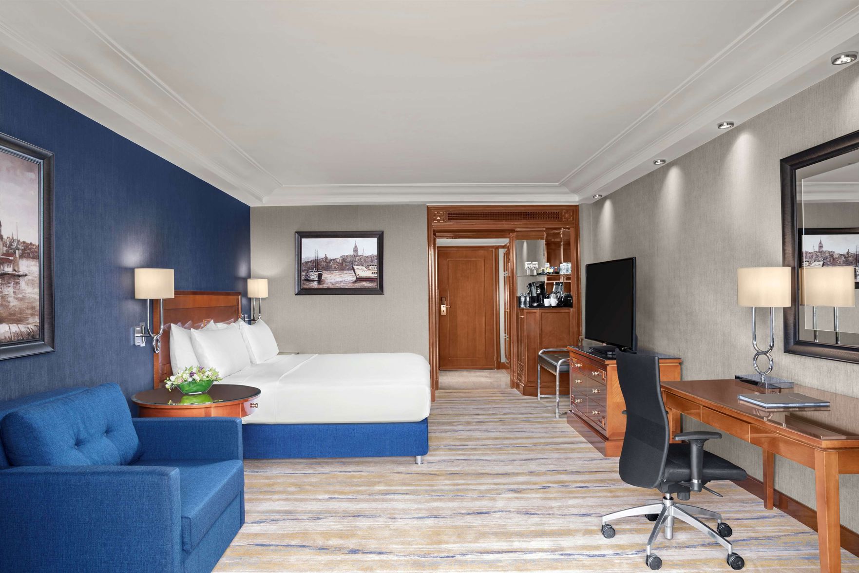 Hilton Istanbul Bosphorus Room Type - King Family Garden Room with Terrace Hilton Istanbul Bosphorus Room Type - King Family Garden Room with Terrace