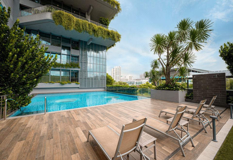 Outdoor Swimming Pool