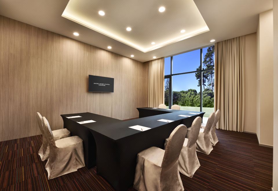 Meeting Rooms