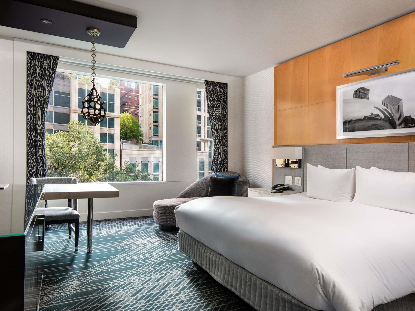 Sofitel Chicago Magnificent Mile - Tap to explore photos