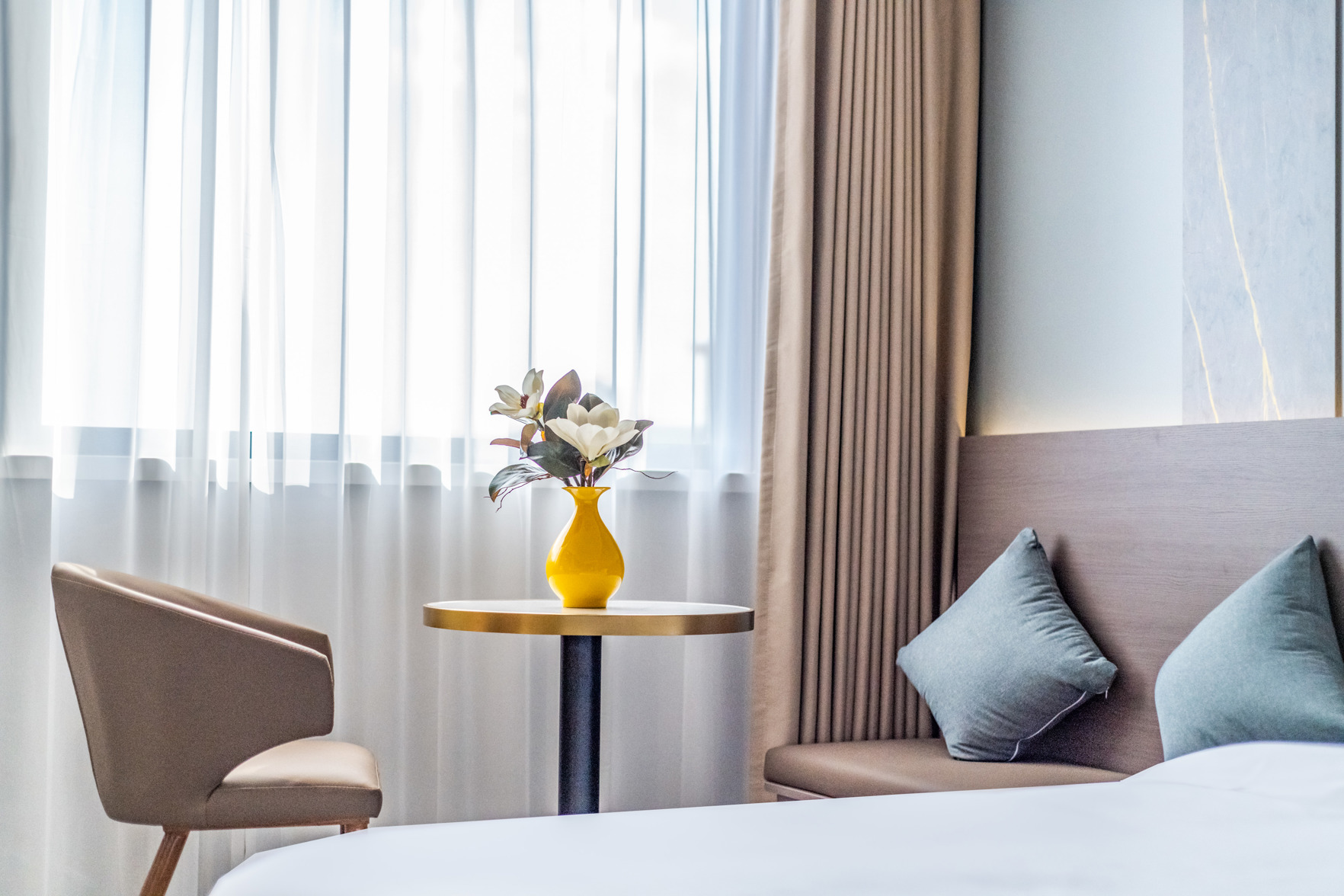 Aifeel Hotel (Hejin Zhenxing Road XiangJiang Square) - Tap to explore photos